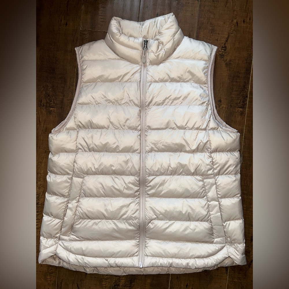 Cream Vest Sleeveless Design